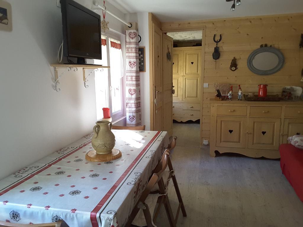 Appartement Saint Jean Montclar Exterior foto